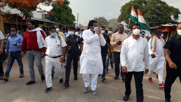 पेयजल, बिजली व राशनकार्ड की दिक्कतें दुरुस्त करने का अधिकारियों को संसदीय सचिव का निर्देश