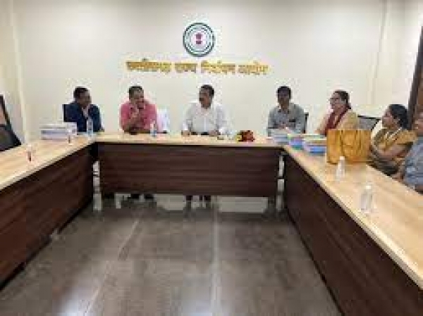 तैयारी और जिज्ञासा से बनती है राहें आसान - आयुक्त श्री ठाकुर राम सिंह