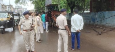 इंदिरा मार्केट में फिर चला निगम का डंडा, डीएसपी ममता अली शर्मा के नेतृत्व में हुई सख्त कार्रवाई**