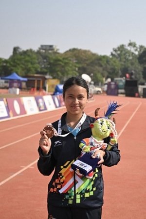 जनवरी 2026 में रेस-वॉक शुरू करने वाली शिलांग की युवा एथलीट बेथलीन माकरी ने खुद पर यकीन रखते हुए खेलो इंडिया ट्राइबल गेम्स में जीता कांस्य पदक