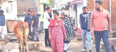 रिसाली महापौर ने वार्डवासियों से लिया फ ीडबैक नाली पर हुए अतिक्रमण को हटाने दिए निर्देश