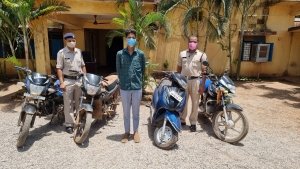 मोटर सायकिल चोरी करने वाला शातिर चोर अब पुलिस में गिरफ्त में