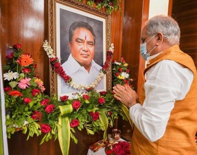 गोधन न्याय योजन से बारहों महीने मिलेगा रोजगार : मुख्यमंत्री बघेल