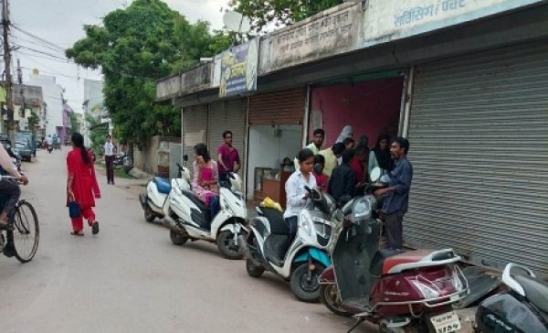 दुर्ग PDS में खुली लूट: एक ही दुकान पर बार-बार गड़बड़ी चावल 'रिकॉर्ड में&Oacute; भरा - जमीन पर गायब, फिर भी विभाग की चुप्पी कायम
