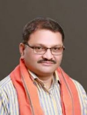 शासन की योजनाओं से अधिक से अधिक लाभान्वित हो जनसामान्य - सांसद श्री संतोष पाण्डेय