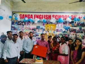 पिथौरा ब्लाक के गौरव ग्राम बुंदेली में शिक्षक दिवस बड़ी धूमधाम से मनाया गया
