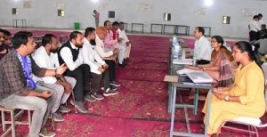 शांतिपूर्ण एवं सफलतापूर्वक मतदान संपन्न कराने के बाद मतदान दलों की सकुशल वापसी