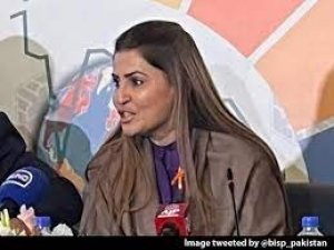 परमाणु बम की धमकी के बाद पाकिस्तानी मंत्री ने अपने देश को बताया &quot;जिम्मेदार परमाणु राष्ट्र&quot;
