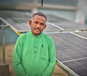 प्रधानमंत्री सूर्य घर मुफ्त बिजली योजना से बालोद जिले के अनेक घरों को मिल रहा है किफायती दर पर बेहतर रोशनी