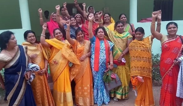 *जिला अध्यक्ष श्रीमती बीथिका विश्वास का भव्य स्वागत*