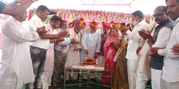 धोबी समाज ने स्वाभिमान दिवस के रूप में मनाया मुख्यमंत्री का जन्मोत्सव