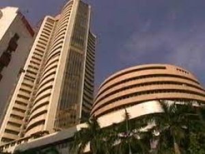 पहली बार 55,000 के लेवल के पार बंद हुआ सेंसेक्स, निफ्टी ने भी बनाया रिकॉर्ड