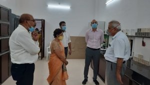 इंग्लिश मीडियम स्कूल का स्कूली शिक्षा विभाग के प्रमुख सचिव ने लिया जायजा