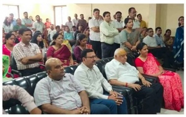 भारतीय परंपरा और संस्कारों के साथ मनाया गया कुलाधिपति आई.पी. मिश्रा का जन्मदिवस