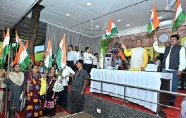 स्कूलों में स्वतंत्रता सप्ताह के दौरान &lsquo;हर घर तिरंगा&rsquo; कार्यक्रम का होगा आयोजन