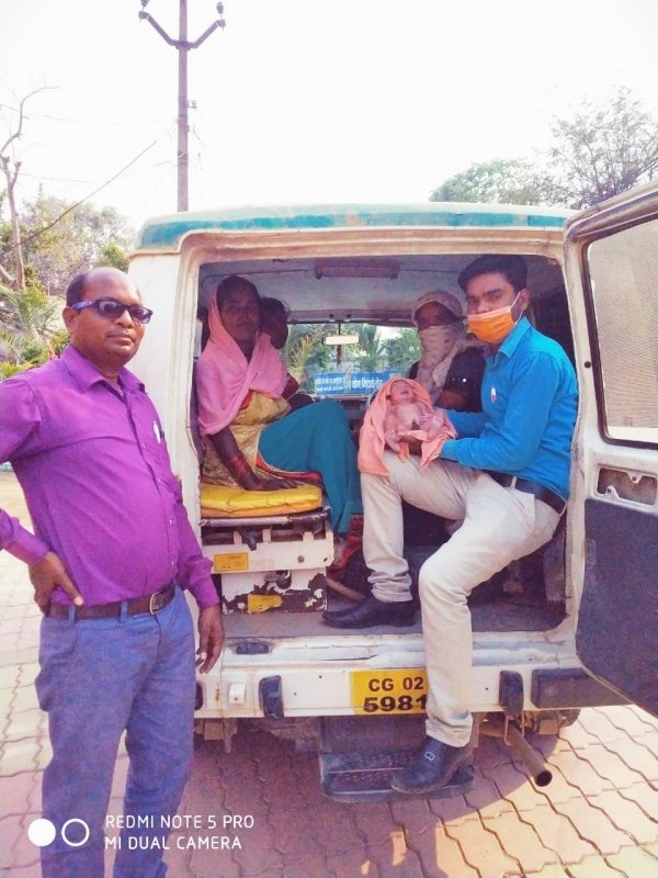 महतारी एक्सप्रेस में गूंजी किलकारी ।