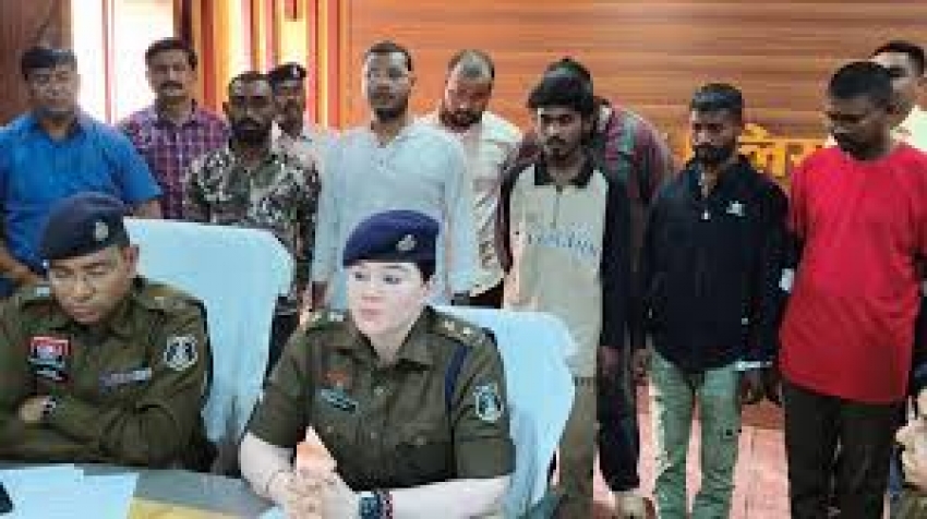 चिखली पुलिस व साइबर सेल की संयुक्त कार्रवाई में 7 आरोपी गिरफ्तार 2 पिस्टल, 2 देशी कट्टा और जिंदा कारतूस बरामद