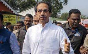महाराष्ट्र में सियासी घमासान के बीच आज रात CM उद्धव ठाकरे से मिलेंगे शरद पवार