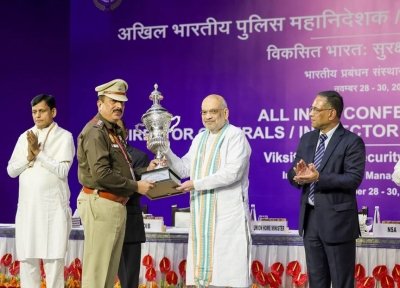 &ldquo;रायपुर में 60वीं DGP/IGP कॉन्फ्रेंस का अमित शाह ने किया उद्घाटन&mdash;नक्सलवाद, राष्ट्रीय सुरक्षा और आधुनिक पुलिसिंग पर केंद्रित रहे महत्वपूर्ण संदेश&rdquo;
