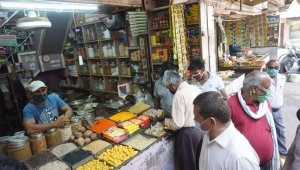 -मास्क पर कार्रवाई को लेकर निगम का बड़ा अभियान, सार्वजनिक क्षेत्रों एवं दुकानों में पहुंचकर की जा रही है कार्रवाई
