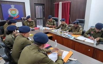 वर्षांत से पहले दुर्ग पुलिस अलर्ट मोड में &ndash; एसएसपी विजय अग्रवाल ने अपराध नियंत्रण रणनीति की समीक्षा