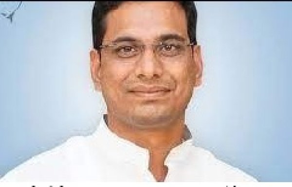 विधायक देवेन्द्र यादव और महापौर नीरजपाल से छत्तीसगढ़ उत्कल समाज के लोगों की मुलाकात