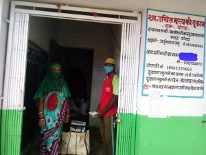 सार्वजनिक वितरण प्रणाली के तहत खाद्यान्न की उपलब्धता के लिए उठाए गए सशक्त कदम
