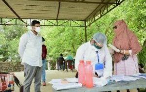शहर के विभिन्न प्राथमिक स्वास्थ्य केंद्रों का विधायक ने किया निरीक्षण