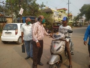 बिना मास्क के बाहर निकलने वाले 76 लोगों से वसूला गया अर्थदंड, मास्क नहीं लगाने वालों पर कार्रवाई रहेगी जारी