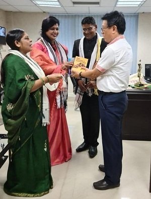 अरूणाचल प्रदेश के शिक्षा मंत्री को राष्ट्रीय आदिवासी नृत्य महोत्सव में शामिल होने का आमंत्रण..