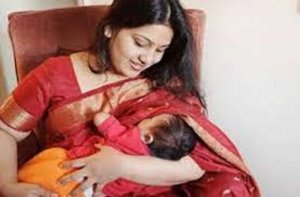 स्तनपान मौलिक अधिकार और सर्वोत्तम आहार है शिशु के लिए