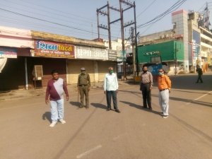 लाॅकडाउन में व्यवस्था बनाए रखने भिलाई निगम की टीम मुस्तैद, निगम आयुक्त ऋतुराज रघुवंशी ने अधिकारियों को दी जिम्मेदारी