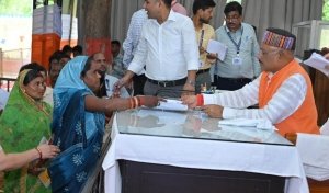 वर्षों बाद आज आम लोगों के लिए फिर खुले मुख्यमंत्री के दरवाजे