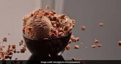 डिजर्ट लवर्स को बेहद पसंद आएगी ये चॉकलेट आइसक्रीम रेसिपी