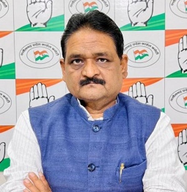 डॉक्टर और स्टाफ की कमी से 60 प्रतिशत मरीजों की मौत शर्मनाक - कांग्रेस