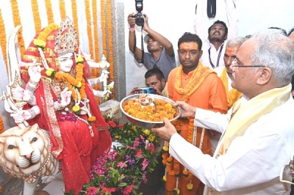 मुख्यमंत्री शिवशक्ति मन्दिर प्राण प्रतिष्ठा समारोह में हुए शामिल
