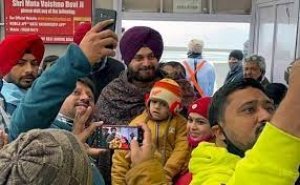 'पंजाब को चाहिए ईमानदार CM, ता-ता थैया करने वाला नहीं'