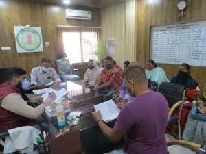 आयुक्त डॉ. चतुर्वेदी ने सामुदायिक संगठकों की ली बैठक