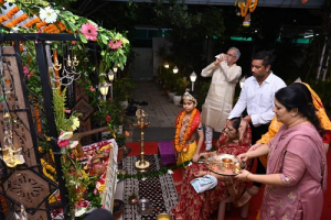 ​​​​​​​मुख्यमंत्री ने भगवान श्री कृष्ण की पूजा अर्चना कर प्रदेशवासियों की  सुख समृद्धि की कामना की