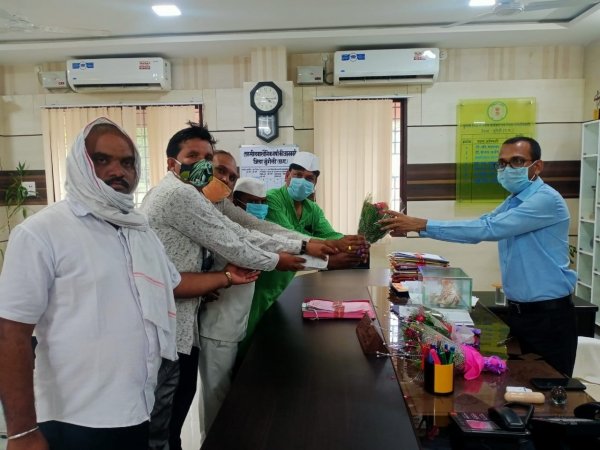 कांग्रेस सेवादल जिला अध्यक्ष ने मुंगेली कलेक्टर से की अनेक समस्याओं के निदान की चर्चा