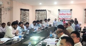 शासकीय योजनाओं का निर्धारित समयावधि में क्रियान्वयन सुनिश्चित करने तथा आम जनता के मांगों एवं समस्याओं के निराकरण हेतु त्वरित कार्रवाई करने के दिए निर्देश