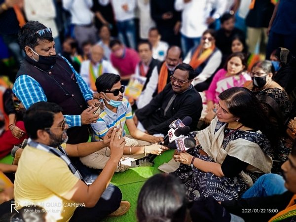 भूपेश सरकार के खिलाफ भाजपाइयों का हल्ला बोल अब इस सरकार को उखाड़ फेंकने तक जारी रहेगा संघर्ष - डॉ. सरोज पाण्डेय