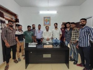 सांसद संतोष पांडे जनसमस्याओं से हुए रूबरू