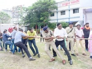 कलेक्टर एवं एसपी छत्तीसगढिय़ा ओलम्पिक में हुए शामिल
