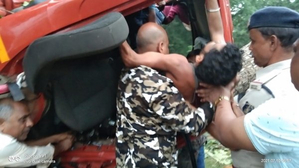 *दुर्घटना की सूचना पर अल्पतम समय में मौके पर पहुंच रही हाईवे पेट्रोलिंग*