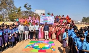 मतदाता जागरूकता अभियान के अंतर्गत गुण्डरदेही विकासखण्ड के ग्राम कचांदूर मंे किया गया &rsquo;जाबो&rsquo; कार्यक्रम का आयोजन