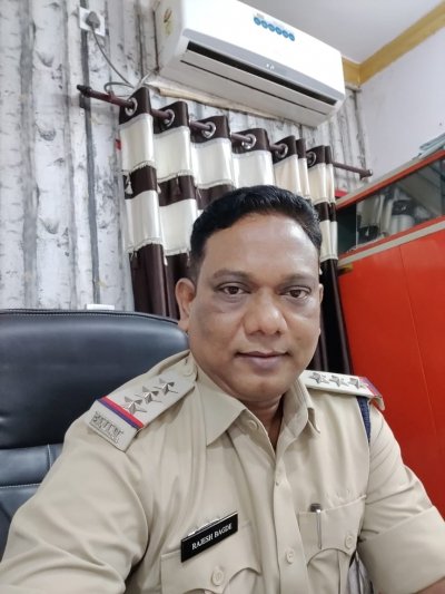 पुलिस महानिरीक्षक व पुलिस अधीक्षक ने कोतवाली प्रभारी राजेश बागड़े को किया सम्मान .....