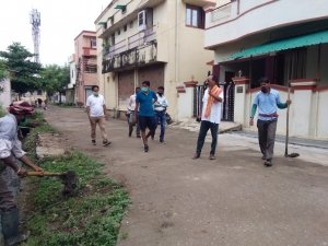सफाई व्यवस्था देखने निगम आयुक्त ने की 10 किलोमिटर की साइकिलिंग , संडे लॉकडाउन का किया औचक निरीक्षण