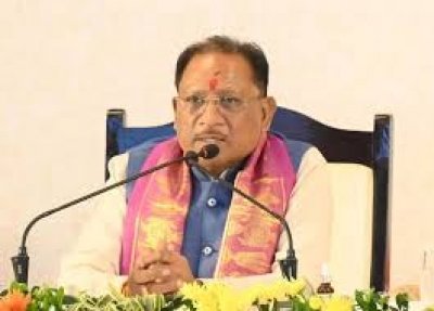 विकसित बस्तर की ओर परिचर्चा में शामिल हुए मुख्यमंत्री विष्णुदेव साय