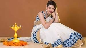 चावल के आटे में मिलाएं मम्मी की रसोई की ये 4 सामग्रियां और त्वचा को दें फेस्टिव ग्लो